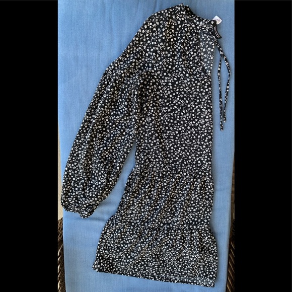 H&M Divided Floral Black Dress - Picture 6 of 10